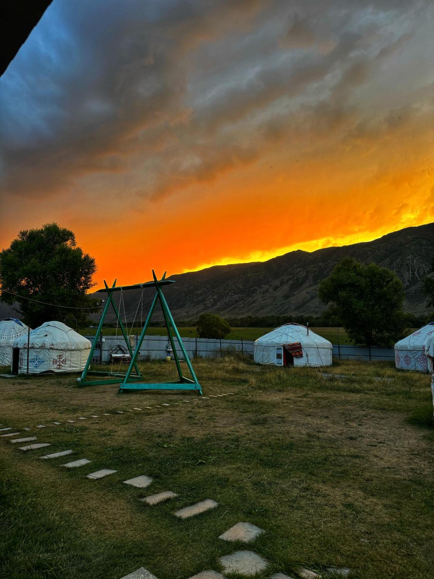 Kolsay Kazakh Village Saty Exterior photo